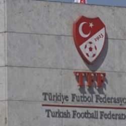 Futbolcular Riva'da isyanda: TFF'nin '25 yaş' kuralına tepkiler artıyor