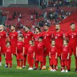 Kartal'a 3 milli yıldız birden! Prensip anlaşmasına varıldı