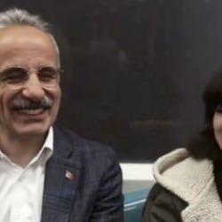 Marmaray'da Bakan'ı gören vatandaşların şaşkınlığı! Gören dönüp bir daha baktı...