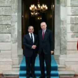 Pakistan Başbakanı Şerif'ten Pakistan-Türkiye dostluğu mesajı