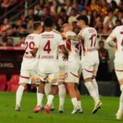 Rotasyonlu Aslan İzmir'den 3 puanla döndü!