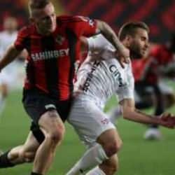 Süper Lig'de muhteşem düello! 2-0'dan geri dönüş galibiyete yetmedi