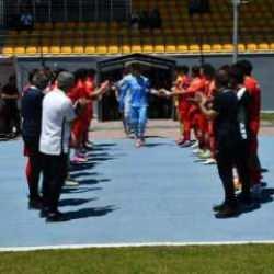 U19 maçında ev sahibi takımdan fair-play örneği!