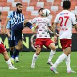 Adana Demirspor, taraftarı önünde Süper Lig'e veda etti: Puanlar paylaşıldı