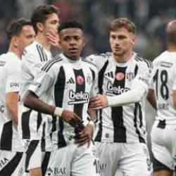Beşiktaş'ta kafaları karıştıran teklif! Taliplerine 11 maç yetti