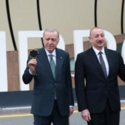 Cumhurbaşkanı Erdoğan ve Aliyev'den Azerbaycan'da tarihi açılış