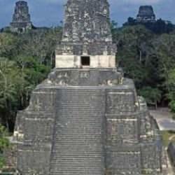 Sadece Mart ve Mayıs aylarında ulaşılabiliyor! İçinde insan kemikleri bulundu!