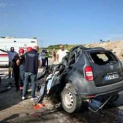 Elazığ’da otomobil ile tır çarpıştı: 1 ölü, 2 ağır yaralı