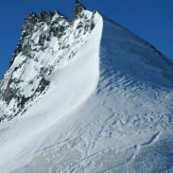 İsvi&ccedil;re dağlarında kaybolmuşlardı... 5 kayak&ccedil;ının cansız bedenine ulaşıldı!