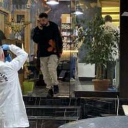 Kardeş kanı! Tıraş olurken ensesinden vurdu! Mermi diğer taradftan &ccedil;ıktı