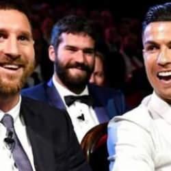 Futbolseverler nefesini tuttu! Top artık Messi'de! Ronaldo'ya rakip olacak mı?