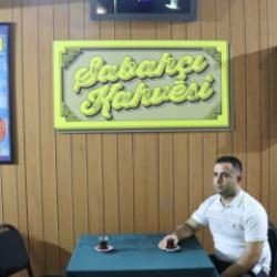 &lsquo;Sabah&ccedil;ı Kahvesi&rsquo;nde buluşuyorlar: Ferdi Tayfur hayranları fırsatı ka&ccedil;ırmadı