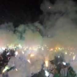 Süper Lig'in eski efsanesi kuruluş yılını kutladı! Binlerce meşale yandı