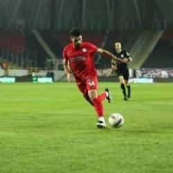 10 yıl Trabzonspor'da oynamıştı: 3. Lig'in şampiyonuna imzayı attı