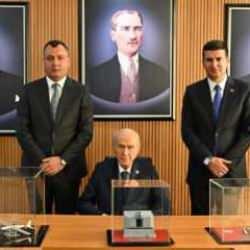 Bahçeli Ülkü Ocakları'nı ziyaret etti