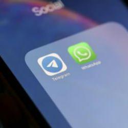 O ülkeden flaş kısıtlama: Bankacılar WhatsApp, Telegram kullanamayacak
