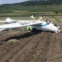 Bilecik'te eğitim uçağı zorunlu iniş yaptı! Kazada pilot yaralandı