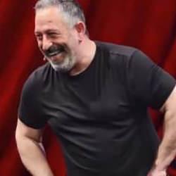 Cem Yılmaz ateş pahası motosikletiyle g&uuml;ndem oldu! Fiyatı adeta cep yakıyor