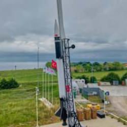 DeltaV geliştirdiği hibrit roket sistemiyle 200 kilometre irtifayı geçerek rekor kırdı