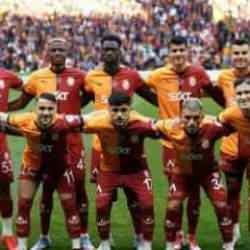 Aslan'ın dünya yıldızından büyük sürpriz! Hayalindeki takım herkesi şaşırttı
