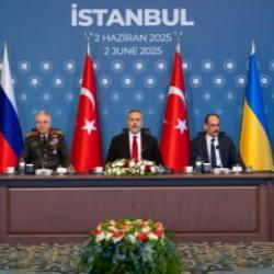İstanbul'da barış zirvesi: Rusya ve Ukrayna görüşmesi sona erdi