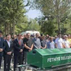 Muğla'daki deprem sonrası acı haber! Gen&ccedil; kız toprağa verildi... 