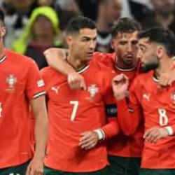 Ronaldo kariyerinin 937. golünü Almanya'ya attı, Portekiz'i finale çıkardı