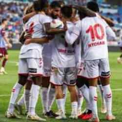 Samsunspor'un sevinci yarım kaldı: Yıldız isim takıma veda etti