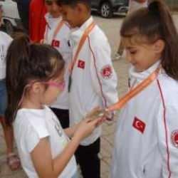 Şanlıurfalı 10 yaşındaki karateci Arin Vefa, Balkan şampiyonu oldu