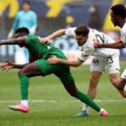 Süper Lig efsanesinden şehit ve gazi yakınlarına jest: Koltuklar ücretsiz