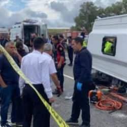 Taziye evinden dönen otobüs şarampole devrildi: 2 ölü, 15 yaralı