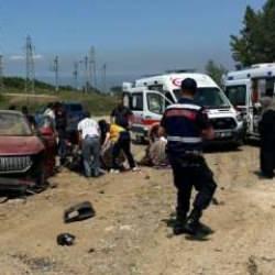 Yalova’da 4 metre yükseklikten düşen Togg takla attı: 2 kişi yaralandı