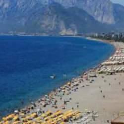 Antalya'da bayram tatiline gurbetçi katkısı