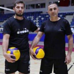 Baba ve oğul Hakkari'de şampiyon oldular, 2. Lig'e çıktılar