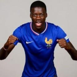 Chelsea, Strasbourg'dan Mamadou Sarr'ı transfer etti