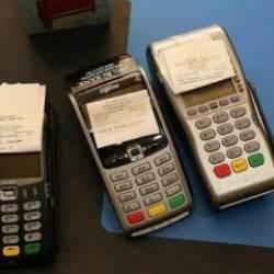 Esnaf, banka ve tüketici karşı karşıya! Kasada komisyon savaşı