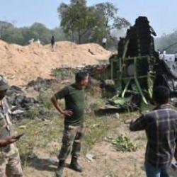 Hindistan'da d&uuml;şen u&ccedil;ağın gizemi &ccedil;&ouml;z&uuml;lecek: Kara kutu bulundu! 