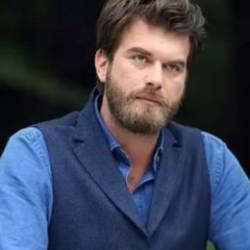 Kıvanç Tatlıtuğ’a çok konuşulacak başrol teklifi! Yapım şirketi harekete geçti