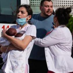 İzmir'de hastanenin yanında büyük yangın: Hastalar nakliye edildi, Bakanlık'tan açıklama