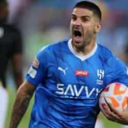 Süper Lig'de yılın bombası! Mitrovic haber yolladı