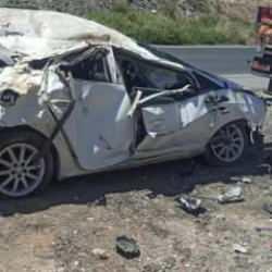 Takla atan otomobilden fırladı: 1 ölü, 1 ağır yaralı