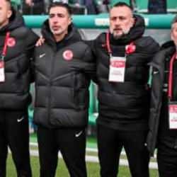 Trabzonsporlu oyuncuları kadroya çağırmamıştı: Sabri Sarıoğlu istifa etti
