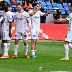 2. Lig'e düşmüşlerdi: Belediye başkanı yıllık maaşını bağışlıyor
