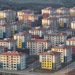 Asrın inşa seferberliği sürüyor! Bakan Kurum: Teslimatta 250 bini geçtik