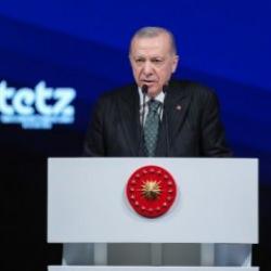 Erdoğan'dan dijital zorbalık uyarısı: Çocuklarımızı onların insafına bırakamayız