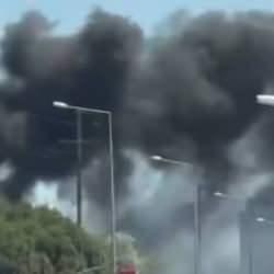 Gebze’deki döküm fabrikasında korkutan yangın: Gökyüzü simsiyah oldu