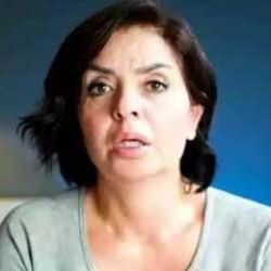 &Ouml;zlem G&uuml;rses haddini aştı! İslam'a &ccedil;irkin iftira: Allah muhafaza