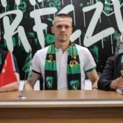Süper Lig'in yeni ekibi transferde durmuyor: Sezonun kalecisini aldılar