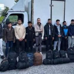 Tekirdağ'da 13 kaçak göçmen ve 1 organizatör yakalandı