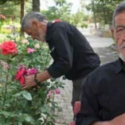 G&ouml;rd&uuml;ğ&uuml; r&uuml;ya hayatını değiştirdi: 16 yıldır tek kuruş almadan &ccedil;alışıyor